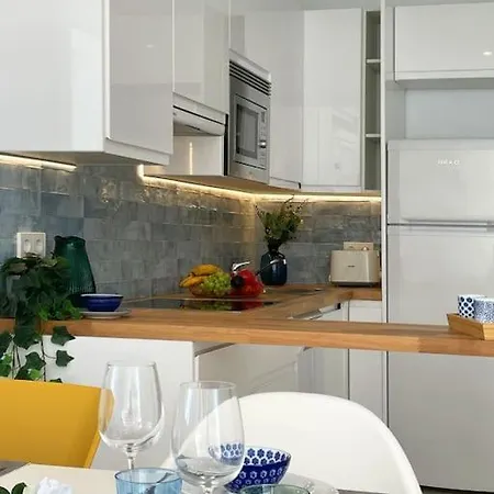 Charming Sea View Hideaway At Marbella's Marina Apartment Marbella