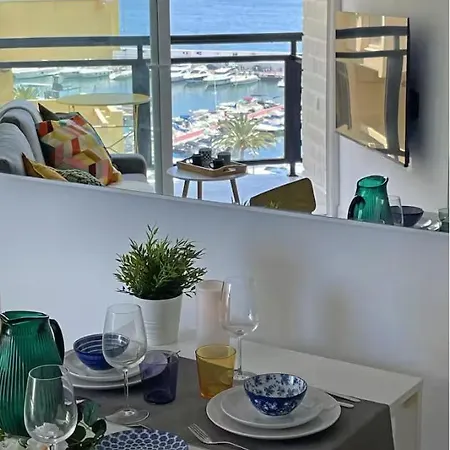 Charming Sea View Hideaway At Marbella's Marina *